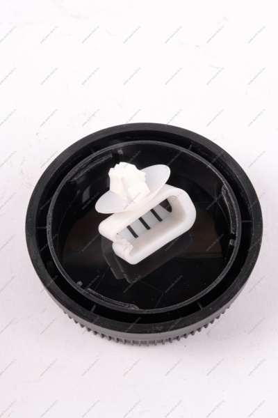 Пистон крепления провода антенны, трубки омывателя Lada Largus/Vesta/XRAY Renault LADA 7703079631