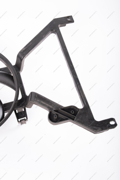 Вентилятор охлаждения с кожухом без кондиц. LADA Largus/Лада Ларгус Lada LADA 214812180R