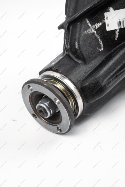 Редуктор ВАЗ-2123 заднего моста в сборе (передаточное число 3,9) ORIGINAL Lada LADA 21230240201002