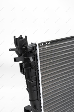 Радиатор охлаждения RENAULT Duster/Рено Дастер 2015- Renault RENAULT 214100078R