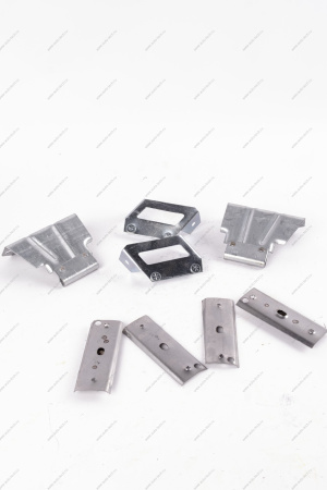 Кр-н переднего бампера ВАЗ-2108 (комплект) без болтов крепл бампера 21080-2803168-00) Lada LADA 21080-2803018-01